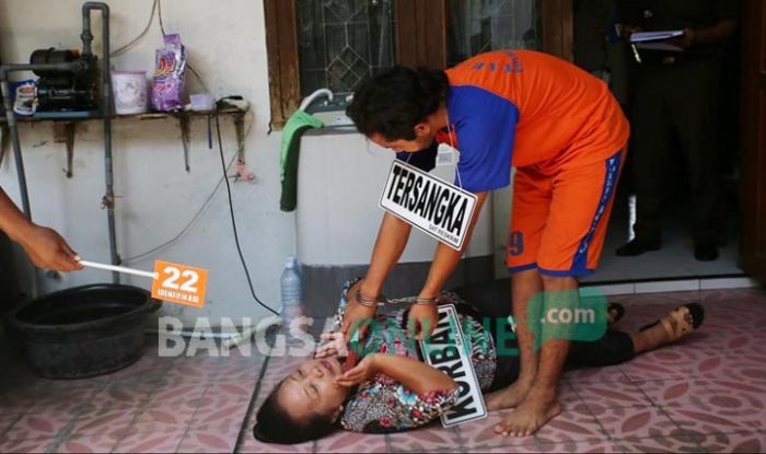 Rekonstruksi Pembunuhan Guru di Jombang, Tersangka Peragakan 36 Adegan