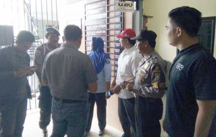 Antisipasi Napi Kabur, Petugas Gabungan Cek Lapas Jombang 