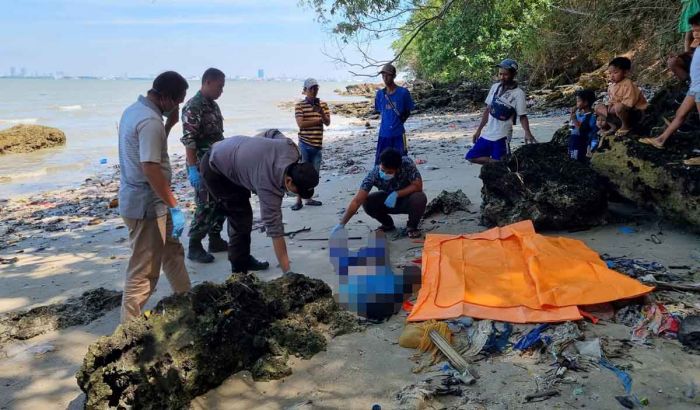 Mayat Tanpa Identitas Ditemukan di Bibir Pantai Dekat Suramadu Wilayah Bangkalan