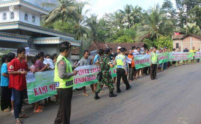 Ratusan Warga Desa Bogoran Demo, Tolak Rencana Pembangunan Bendungan