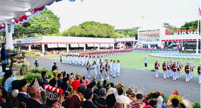 Menteri ATR/BPN Kenakan Baju Adat saat Upacara HUT ke-80 RI