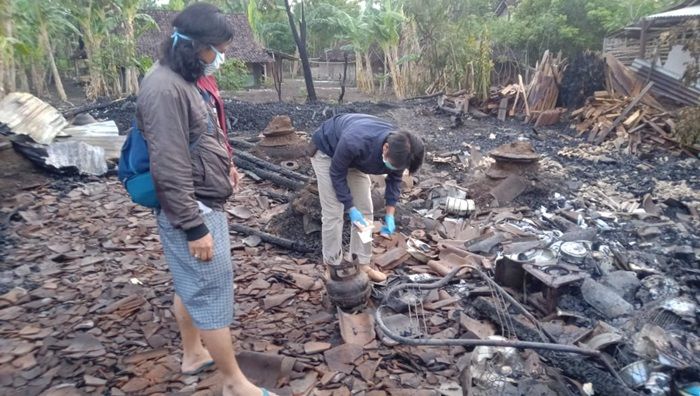 ​Korsleting, Rumah dan Gudang Juragan Kayu di Ngawi Ludes Terbakar
