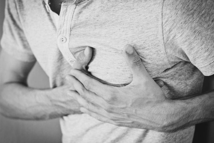 Kenali 8 Tanda-Tanda Serangan Jantung