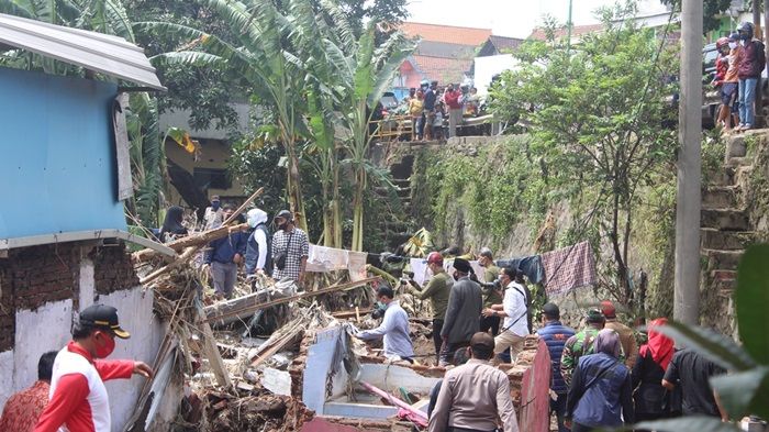 ​Pemkab Pasuruan Siapkan Rp 15 Juta untuk Rehab Rumah Korban Banjir Bandang