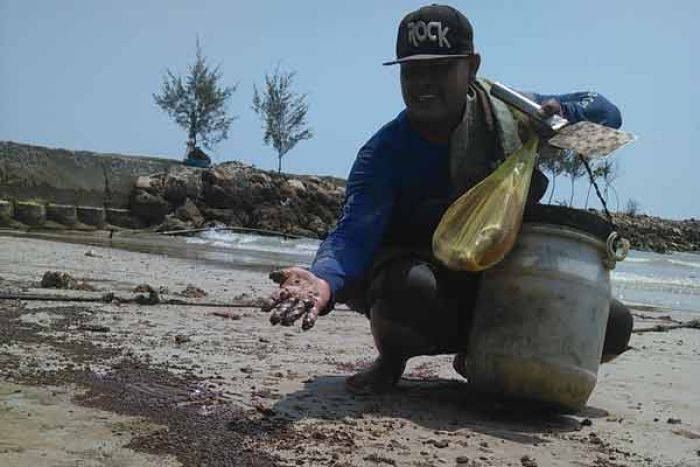 Pipa JOB PPEJ di Tuban yang Bocor Cemari Pantai, Nelayan Mengeluh