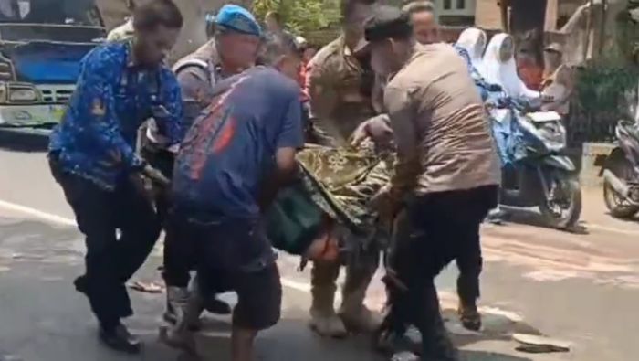 Pemotor Terlindas Truk Tangki di Akses Jalan Wisata Bromo, 1 Tewas dan Lainnya Luka