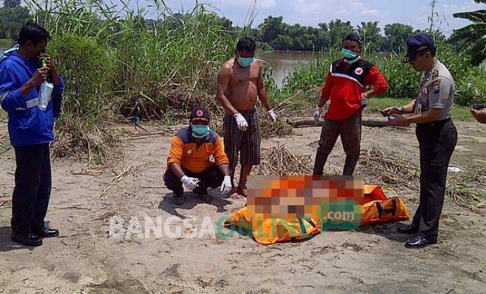 Pria Bertato Ditemukan Tewas di Bengawan Solo Bojonegoro Telanjang Bulat