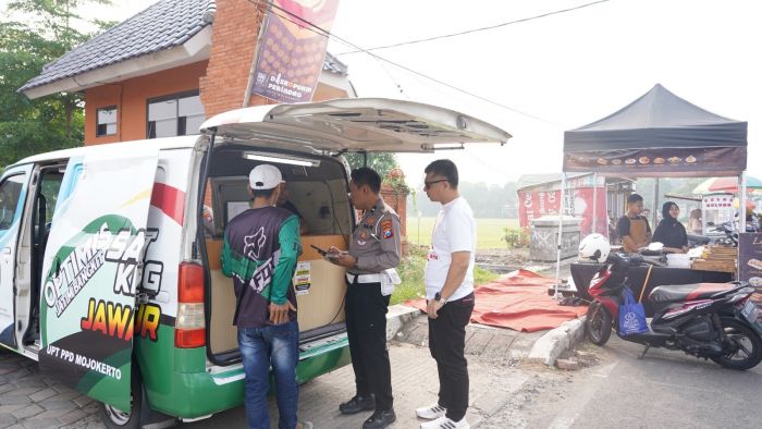 Samsat Keliling dan Cek Kesehatan Gratis Dihadirkan di CFD Kota Mojokerto Samsat Keliling dan Cek Kesehatan Gratis Dihadirkan di CFD Kota Mojokerto