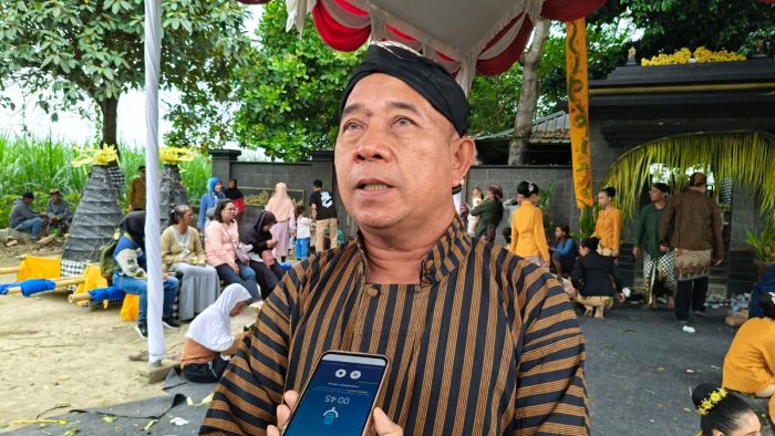 Pemdes Sukorejo Kediri Gelar Tradisi Kirab Pusaka Ke Situs Calon Arang Pemdes Sukorejo Kediri Gelar Tradisi Kirab Pusaka Ke Situs Calon Arang