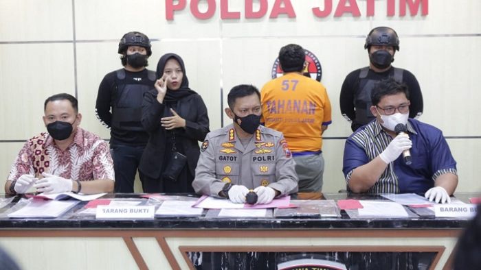 Mengaku Bisa Masukkan Taruna Akpol, Tarif Miliaran Rupiah, Warga Surabaya Diringkus Polda Jatim