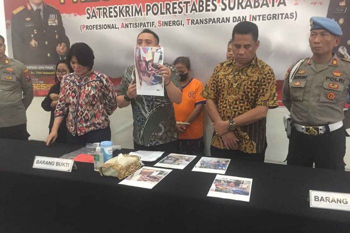 Diduga Karena Hutang hingga Ratusan Juta, Istri di Pandugo Surabaya Nekat Bacok Suami dengan Parang