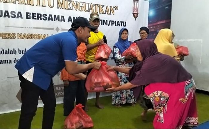 Bakti Sosial HPN 2026, PWI Kediri Raya Salurkan Sembako dan Santuni Ratusan Anak Yatim