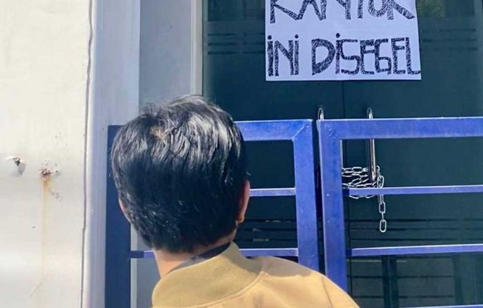 Kantor DPD Nasdem Pamekasan Disegel, Afif: Kita Cari Kantor Baru Kantor DPD Nasdem Pamekasan Disegel, Afif: Kita Cari Kantor Baru