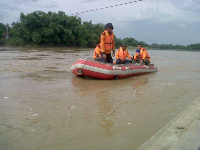 Tim SAR Gabungan Sisir Bengawan Solo