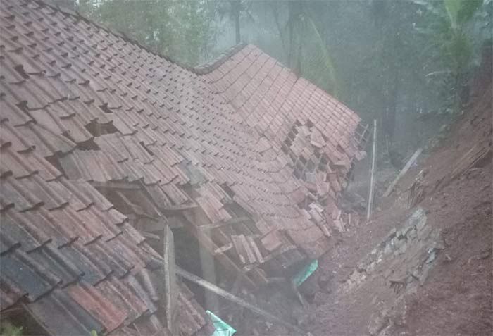 Lagi, Longsor Terjang Pacitan, Rumah di Arjosari Luluh Lantak