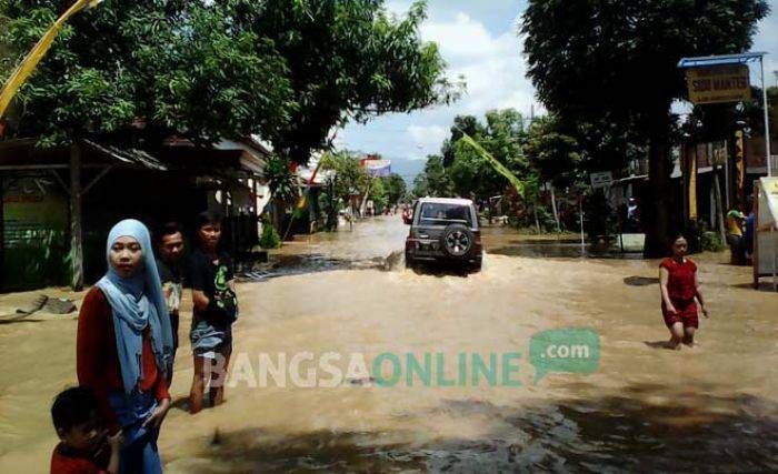 Usai Munjungan, Giliran Kecamatan Kampak dan Gandusari yang Diterjang Banjir