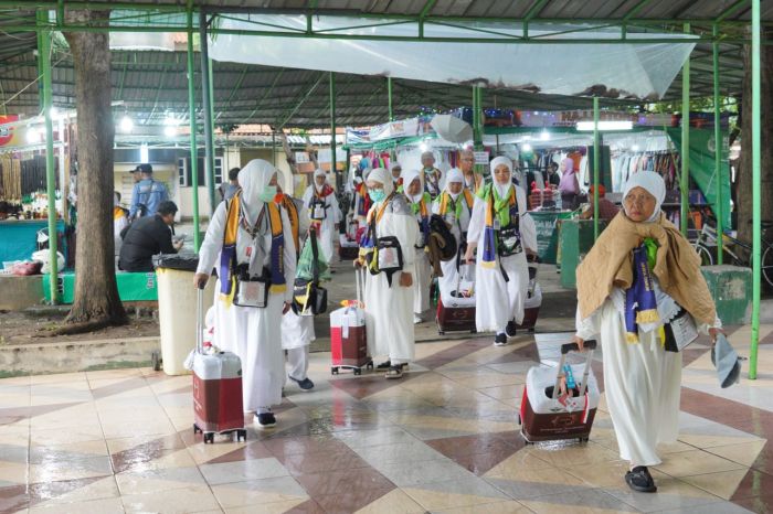 Jemaah Haji 2025 Embarkasi Surabaya Gelombang 2 Terbang ke Jeddah Jemaah Haji 2025 Embarkasi Surabaya Gelombang 2 Terbang ke Jeddah