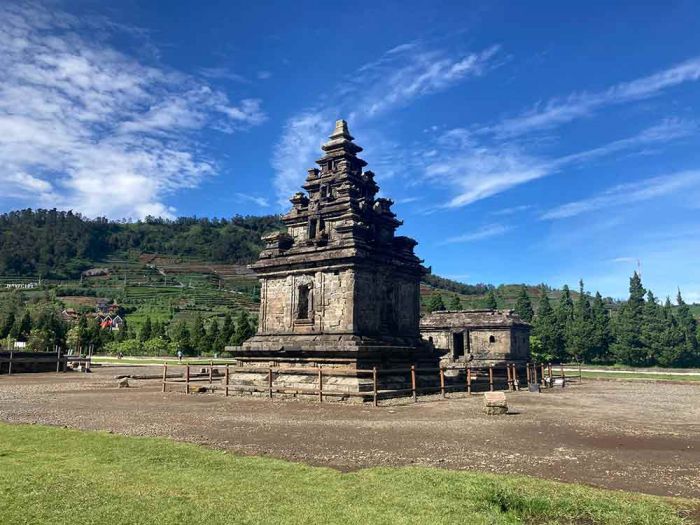 Awal Mula Candi Arjuna: Sejarah Penemuan hingga Perginya Umat Hindu Dieng Awal Mula Candi Arjuna: Sejarah Penemuan hingga Perginya Umat Hindu Dieng