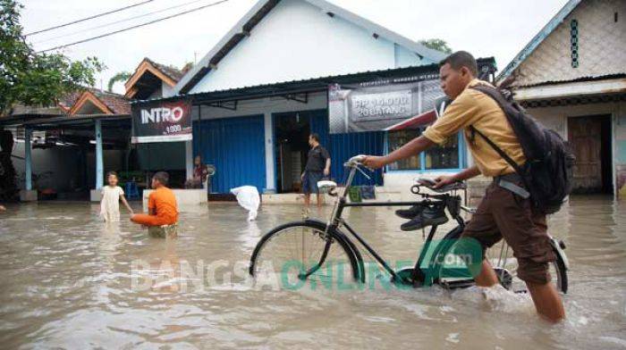 Seminggu ini, Dusun Beluk Desa Jombok Jombang Digenangi Air Setinggi 1 Meter