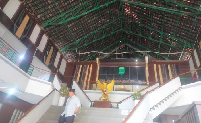 Perbaikan Plafon Gedung DPRD Kabupaten Pasuruan Tunggu Surat Perintah Kerja dari Dinas