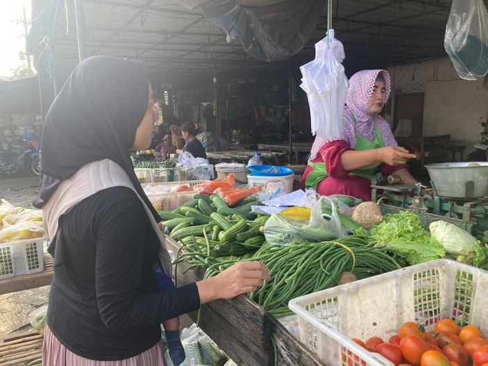 Daftar Harga Sembako Surabaya Kamis 26 Juni 2025: Bawang Merah Rp39.500/kg, Cabai Rawit Rp55.500/kg Daftar Harga Sembako Surabaya Kamis 26 Juni 2025: Bawang Merah Rp39.500/kg, Cabai Rawit Rp55.500/kg