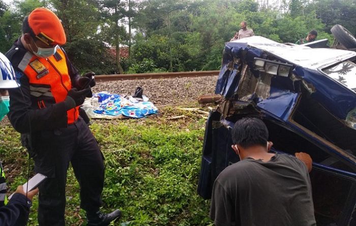 Ditabrak KA Dhoho di Blitar, Satu Penumpang Minibus Meninggal