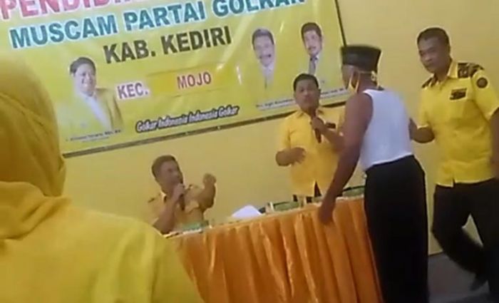 Muscam Golkar Mojo Ricuh, Diwarnai Pengusiran dan Aksi Copot Baju