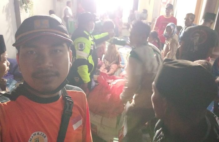 Tanggap Bencana Semeru, PKS Jatim Terjunkan Relawan dan Buka Posko Pengungsi