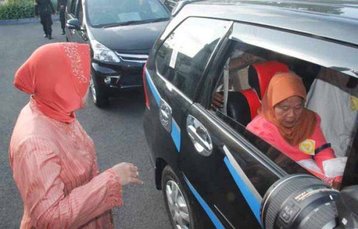 Pemkot Surabaya Pulangkan 43 PMKS ke Daerah Asal