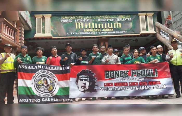 Gelar Baksos, Bonek Sidoaorjo Berikan Bantuan untuk Anak-anak Yatim Piatu