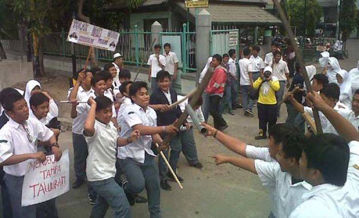 Pelajar SMPN Geneng Ngawi Tawuran: Satu Pelajar Dikeroyok Hingga Babak Belur