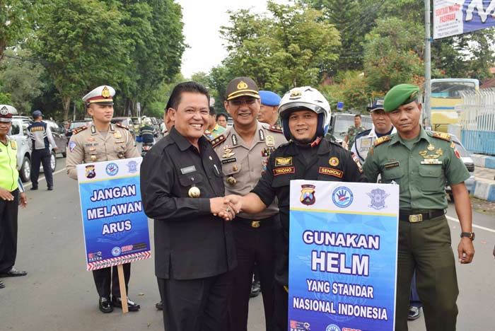 Tekan Laka dan Pelanggar, Petugas Gabungan di Pasuruan ​Gelar Operasi Keselamatan