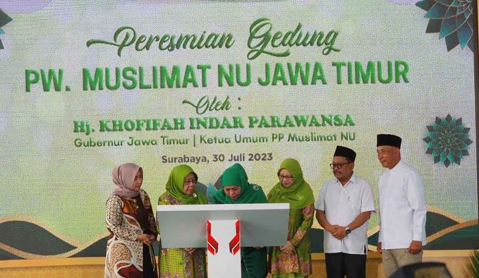 Gubernur Khofifah Resmikan Gedung Dakwah PW Muslimat NU Jatim