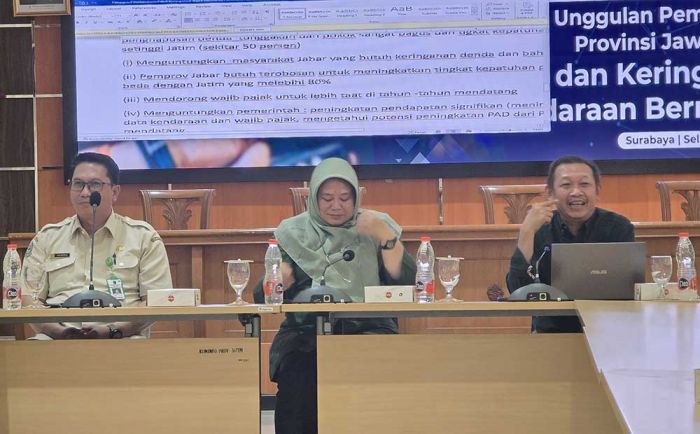 Pemutihan PKB Konsisten Dilaksanakan, Pemprov Jatim Sukses Jaga Keseimbangan Tiga Hal Pemutihan PKB Konsisten Dilaksanakan, Pemprov Jatim Sukses Jaga Keseimbangan Tiga Hal