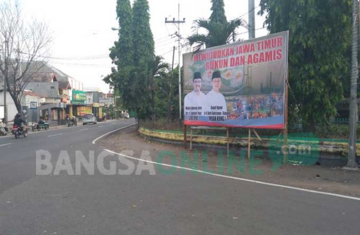 Baliho Gus Ipul - Kanang Terpampang di Sejumlah Titik di Jombang