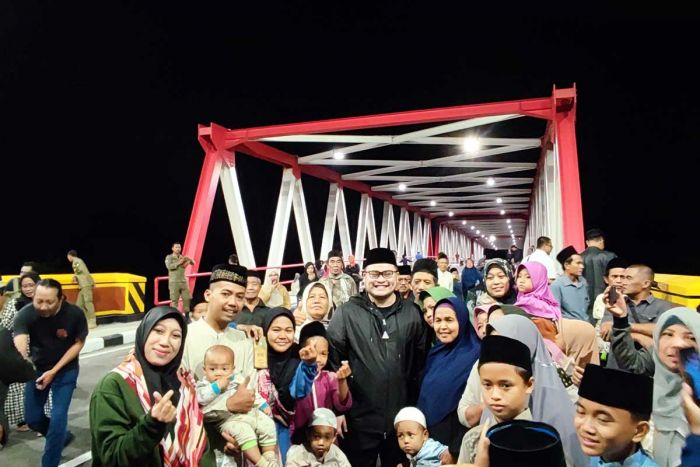 Resmi Dibuka, Bupati Kediri Ajak Masyarakat Jaga Jembatan Jongbiru