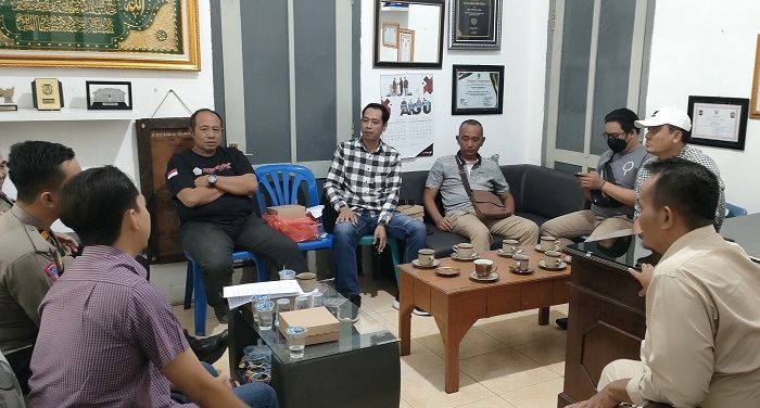 Tuntut Tertibkan Kursus Belajar Nyetir di Jalan Raya, LSM Demo Kantor Satpol PP Kota Kediri