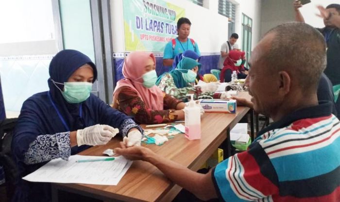 Cegah Corona dan HIV, Ratusan WBP Lapas Tuban Jalani Uji Sampel Darah