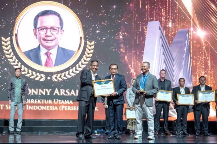 PT Semen Indonesia Raih Penghargaan The Best Industry Marketing Champion 2023