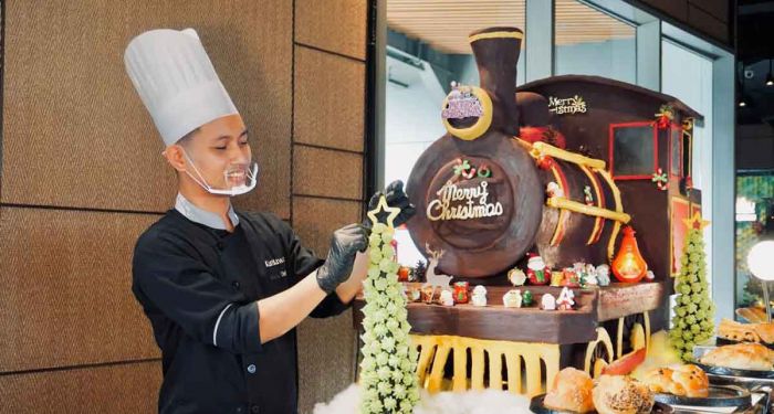 Grand Mercure Malang Hadirkan Kereta Cokelat 60 Kg di Natal 2025