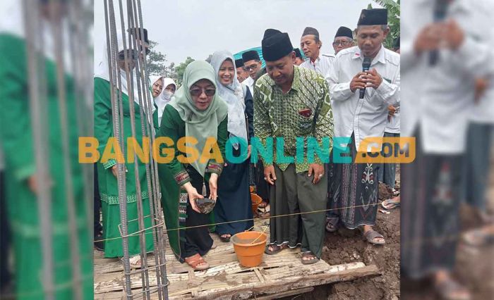 Anggota DPRD Jatim Pimpin Peletakan Batu Pertama Pembangunan Kantor MWCNU Rejoso Pasuruan