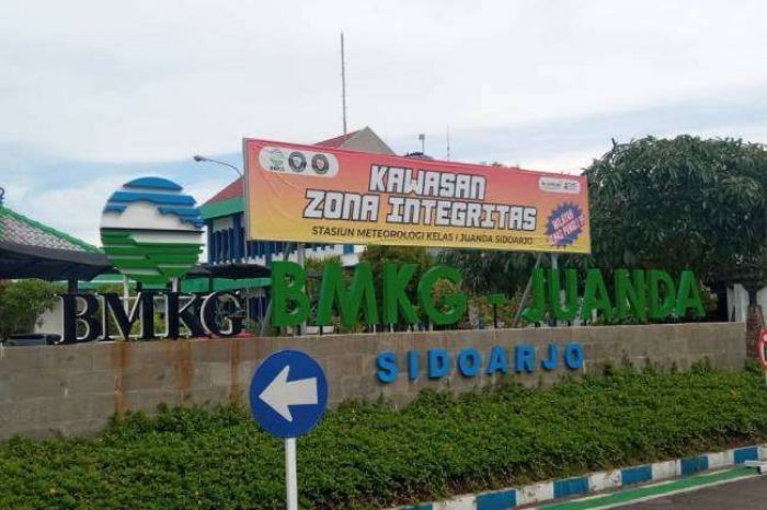 Info BMKG Hari ini Minggu 23 Februari 2025: Cuaca Jatim Masih Hujan Lebat, Surabaya Jam Berapa?