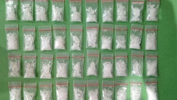 Pemuda di Kos Semampir Ditangkap, Polrestabes Surabaya Sita 76 Paket Sabu Siap Edar