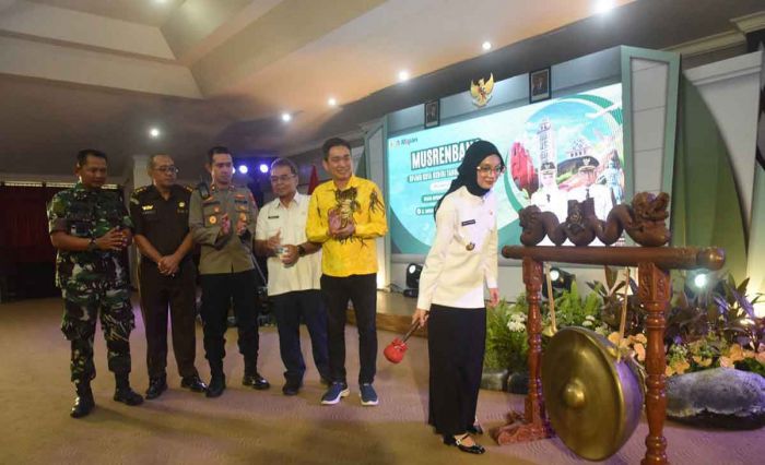 Buka Musrenbang RPJMD 2025-2030, Wali Kota Kediri Paparkan Visi Misi Mapan dan Sapta Cita Buka Musrenbang RPJMD 2025-2030, Wali Kota Kediri Paparkan Visi Misi Mapan dan Sapta Cita