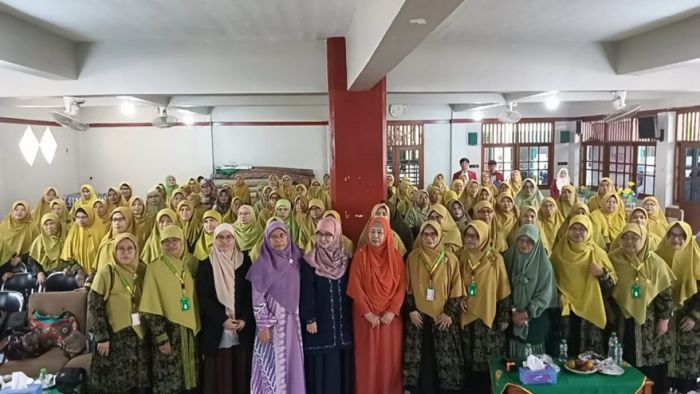 Bahagia di Masa Menopause: Hasil Kolaborasi Fakultas Kedokteran UPI dengan PC Persistri Katapang 