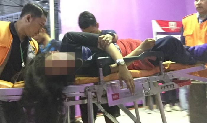 Laga Persik Vs PSIM Berakhir Ricuh, Sejumlah Supporter Luka-luka Terkena Lemparan Batu