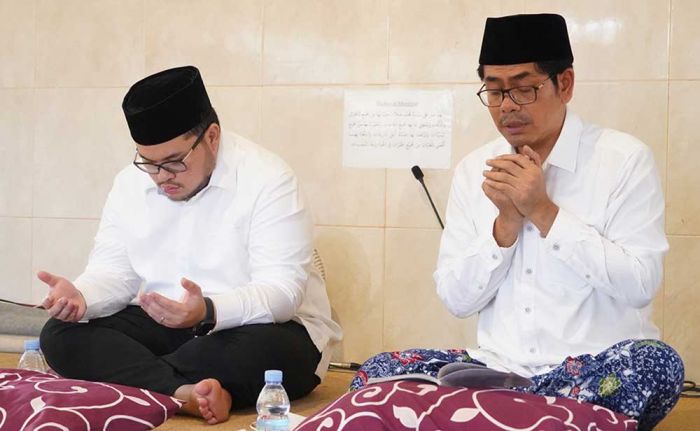 Jelang Coblosan, Dhito Ikuti Khataman Manaqib di Ponpes Al Falah Ploso