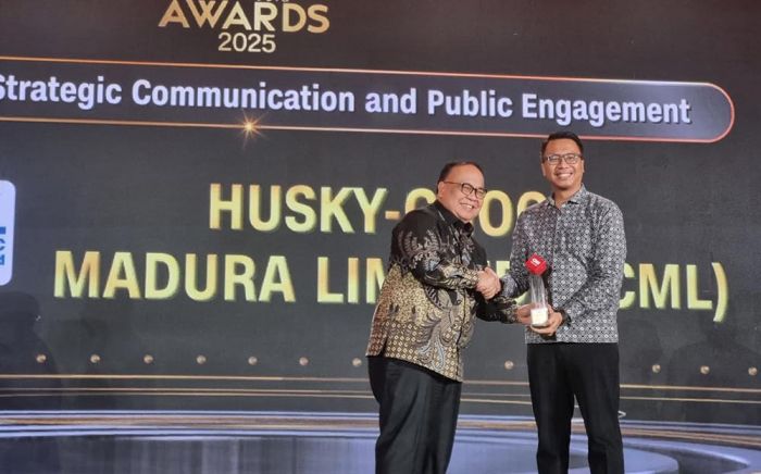 HCML Sabet "Excellence in Strategic Communication and Public Engagement" di CNN Indonesia Awards