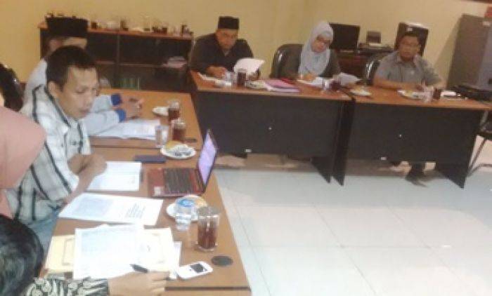 Hearing, Komisi A DPRD Lamongan Cecar KPUD terkait Anggaran Pilkada Rp 37 M