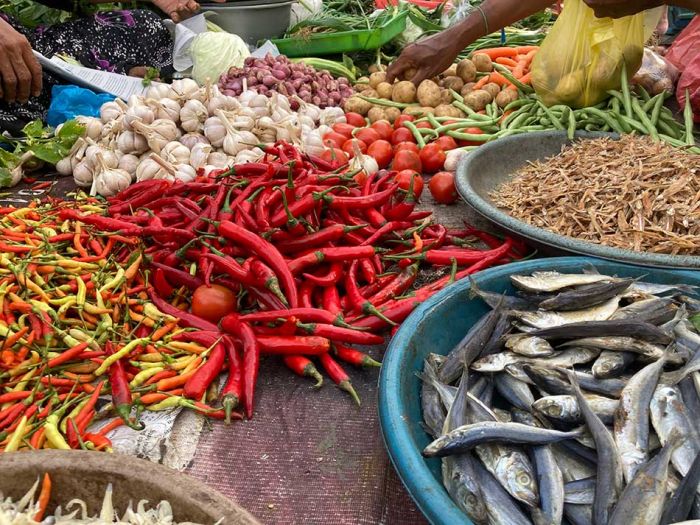 Harga Sembako Jatim 20 Ramadhan, Ikan Teri dan Cabai Merah Besar merangkak Tipis